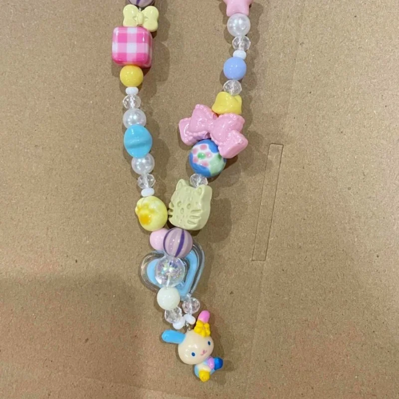 Kreskówkowy Usahana Kolorowy B – Phone Accessories Beads recenzja i cena